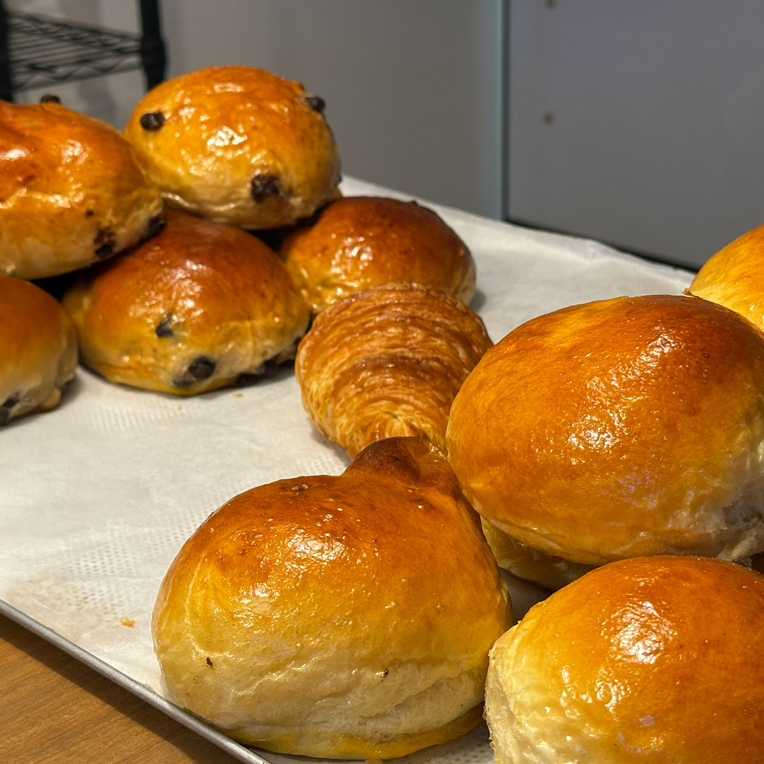 Bollería-Brioche-Clásico-y-con-Chocolate---La-Mimosa-Brad-en-Mutilva